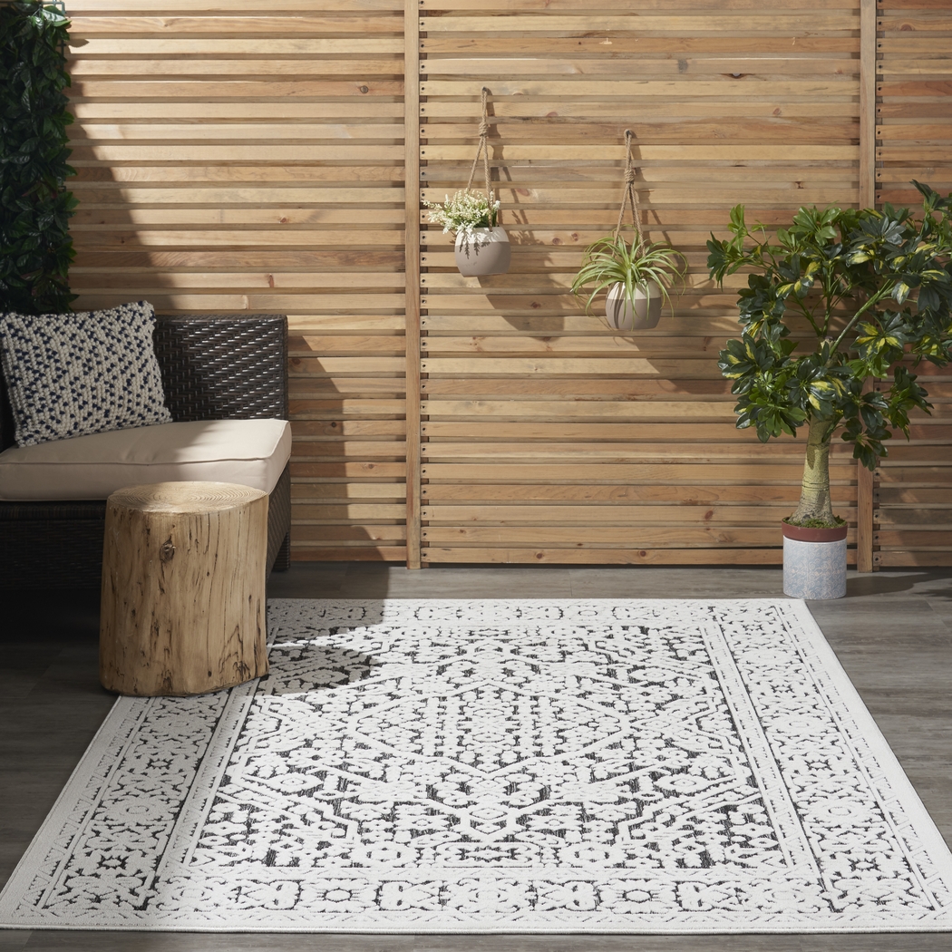 Belvie Dark Gray 5' x 7' Indoor/Outdoor Rug - Thumbnail - Image 9