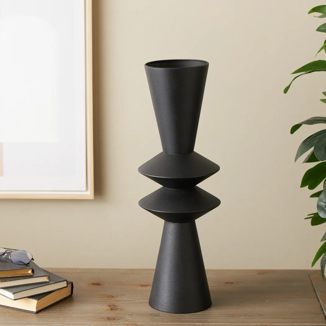 Bemar Black Vase - Thumbnail - Image 2
