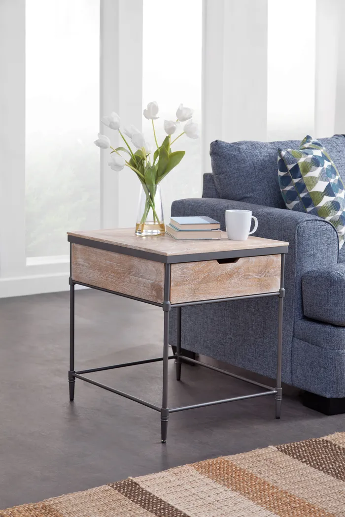 Benga Brown End Table - Thumbnail - Image 3