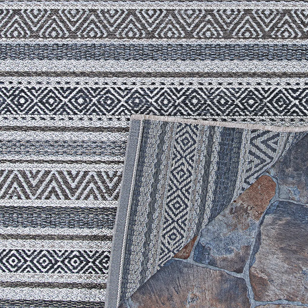 Bennard Gray 7'10 x 10'9 Indoor/Outdoor Rug - Thumbnail - Image 3