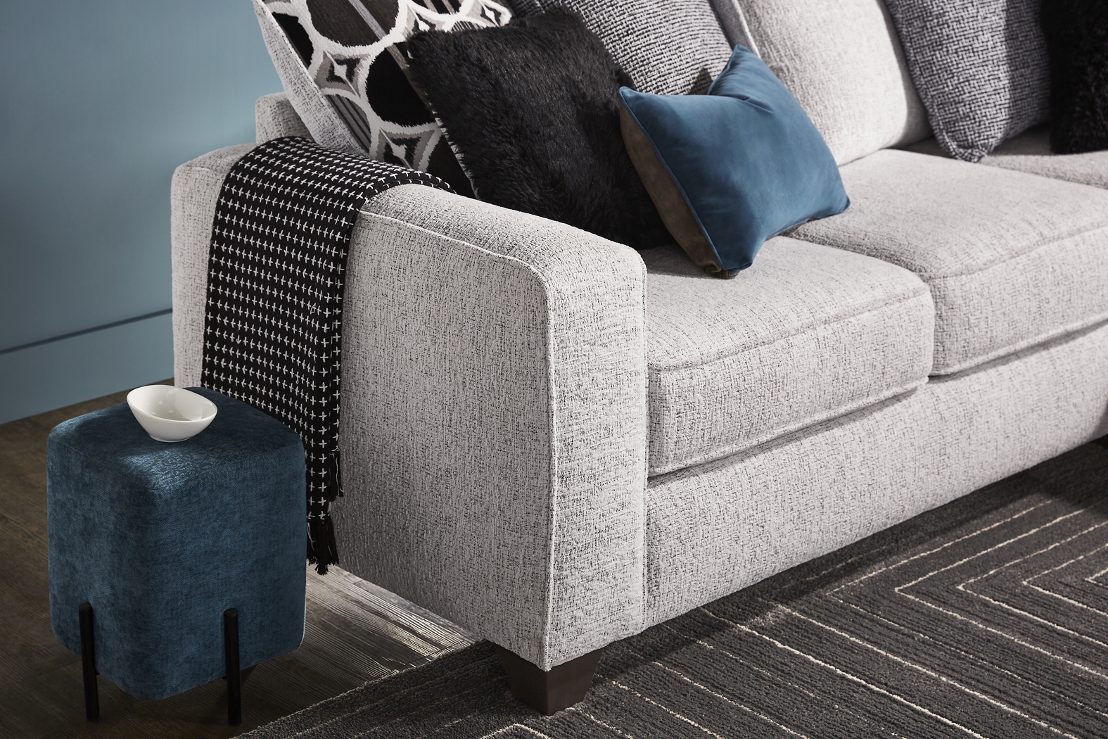 Benton Place Gray 2 Pc Sectional - Thumbnail - Image 3