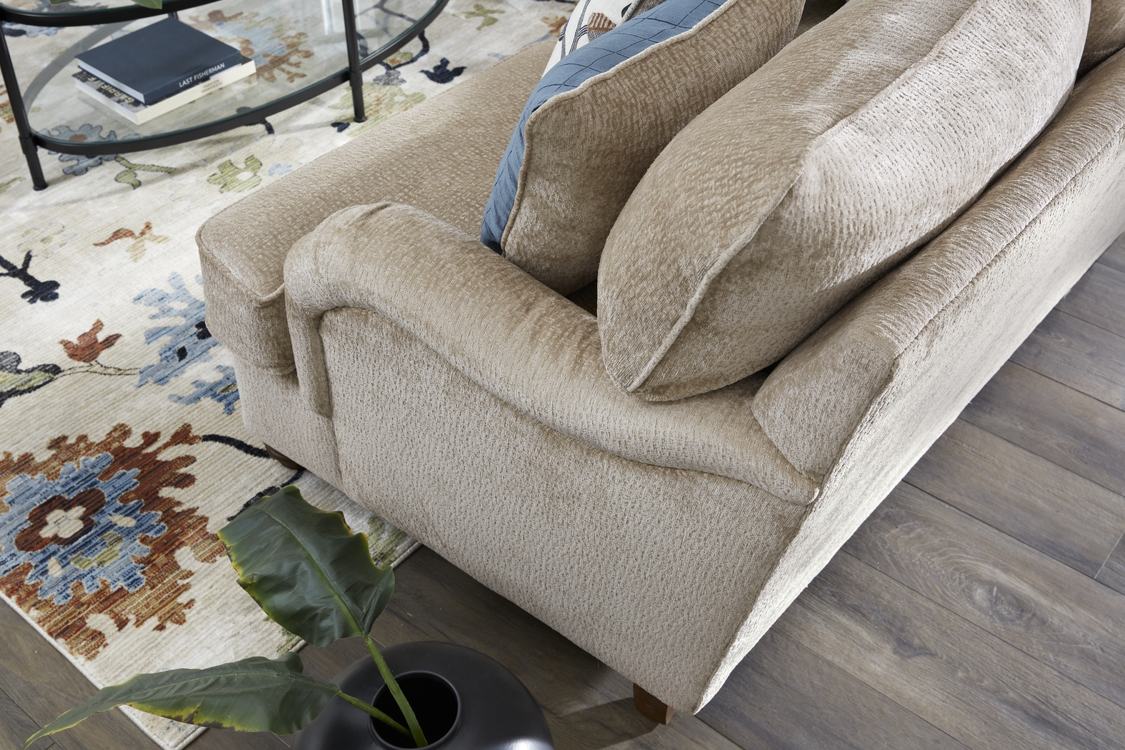 Berkeley Heights Beige 7 Pc Living Room with Sleeper Sofa - Thumbnail - Image 7