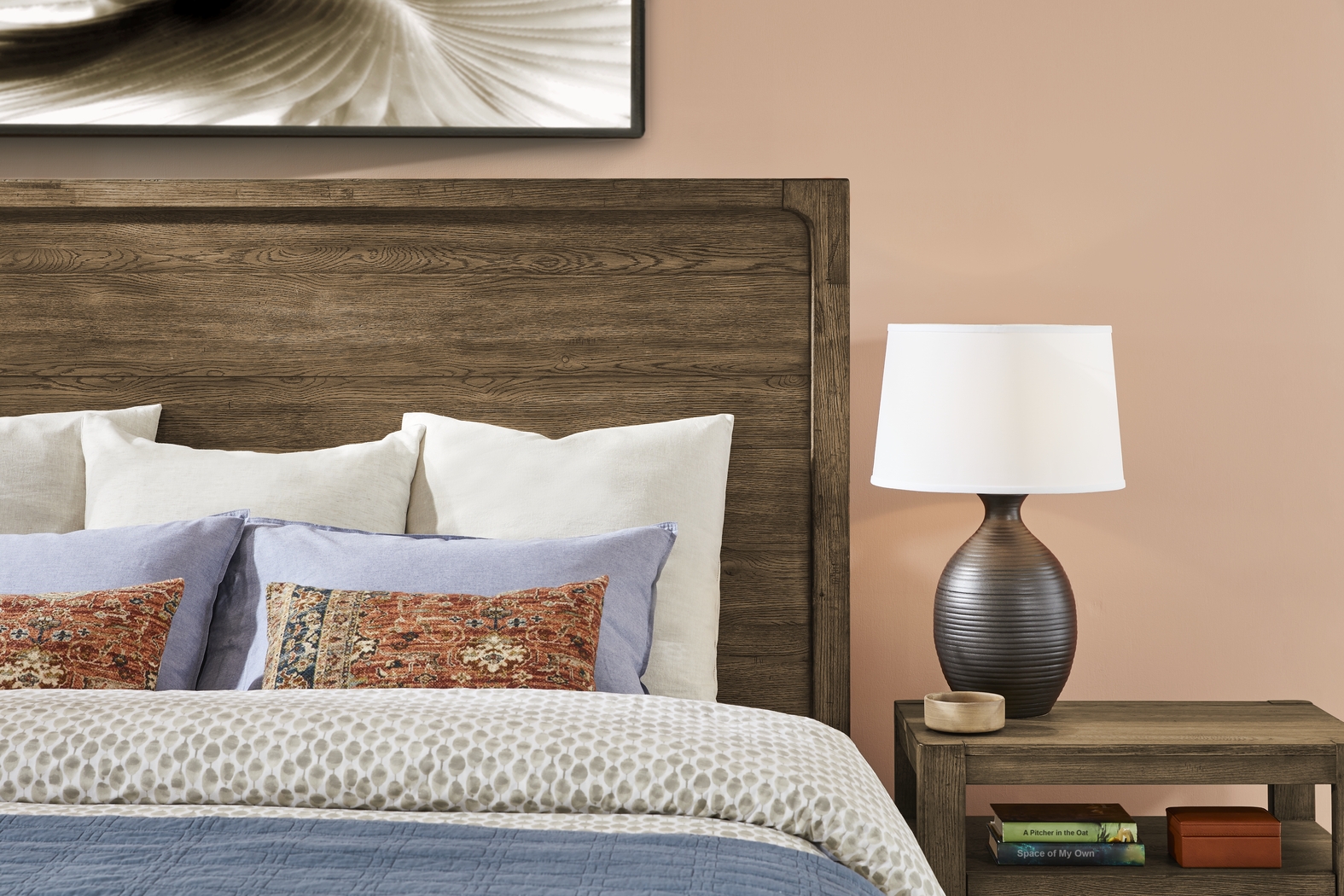 Berkview Place Brown King Bed - Thumbnail - Image 3