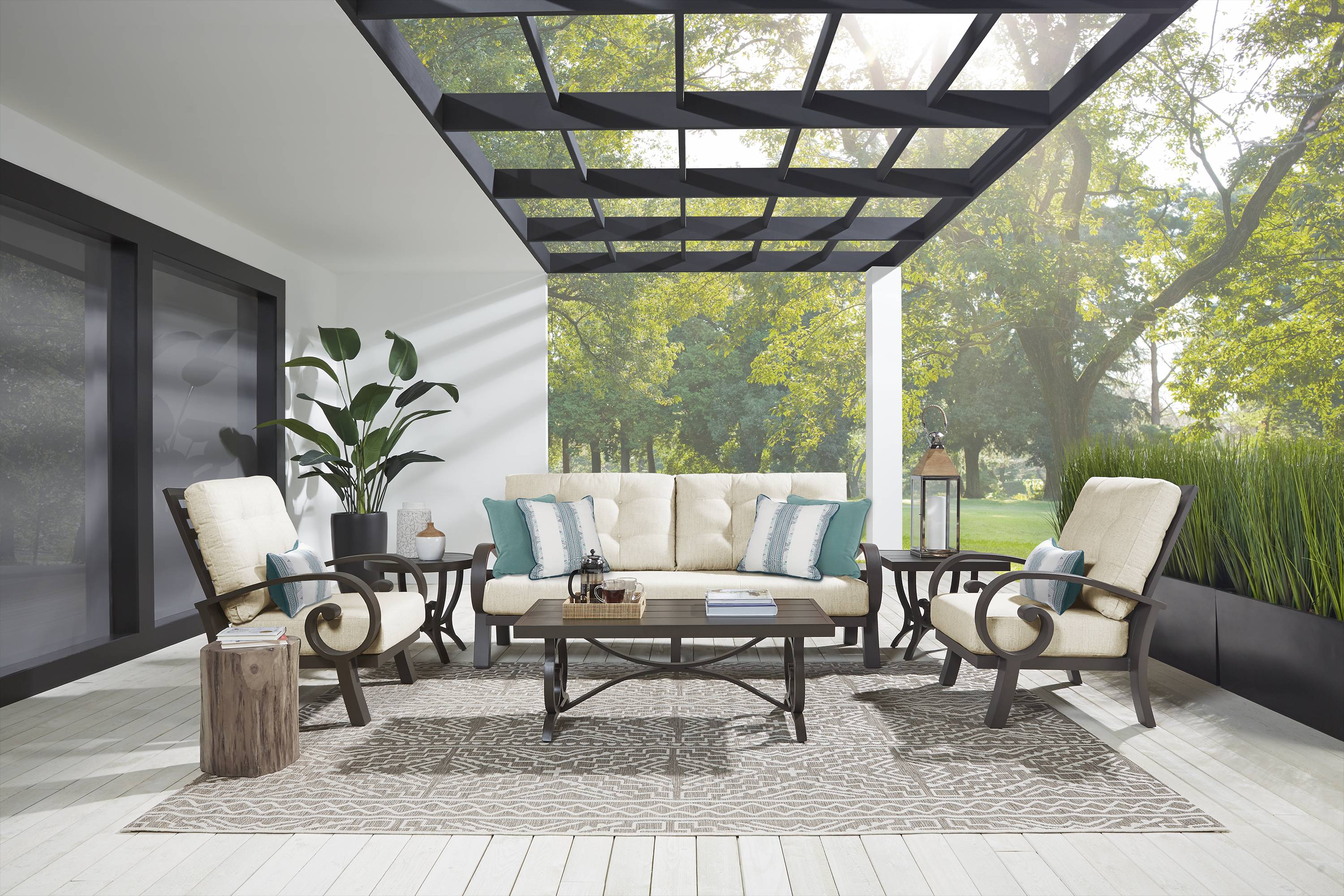 Bermuda Bay Aged Bronze Outdoor Club Chair with Parchment Cushions - Thumbnail - Image 2