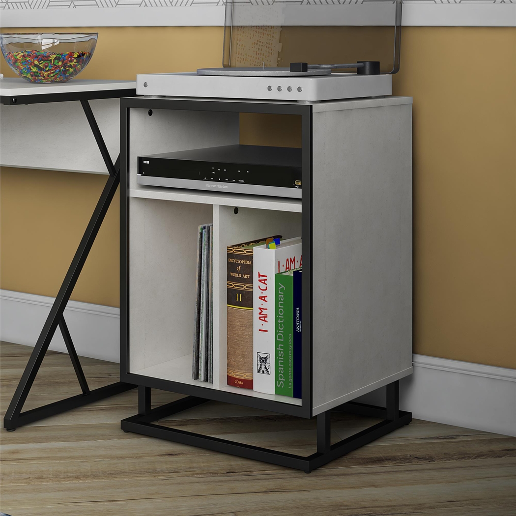 Bertrada White End Table - Thumbnail - Image 4