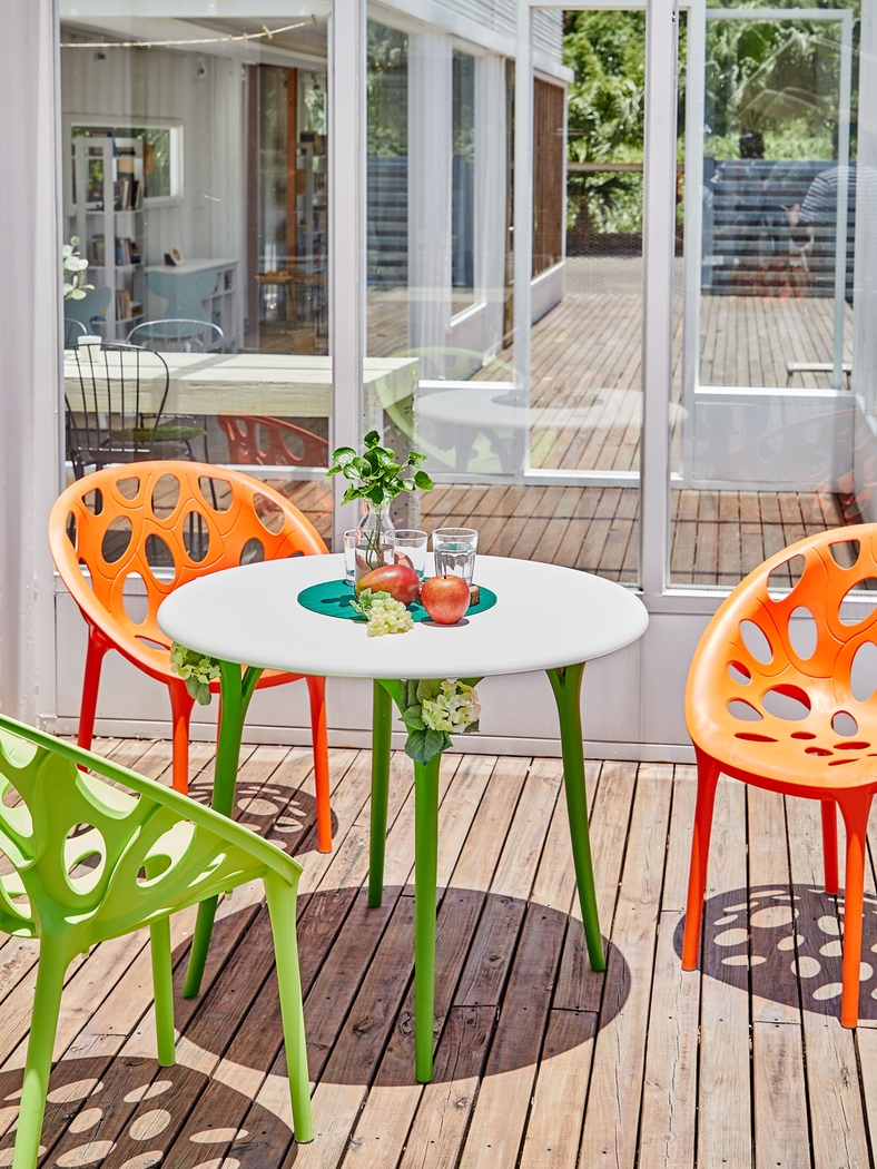 Beswick Green 35 in. Round Outdoor Dining Table - Thumbnail - Image 5