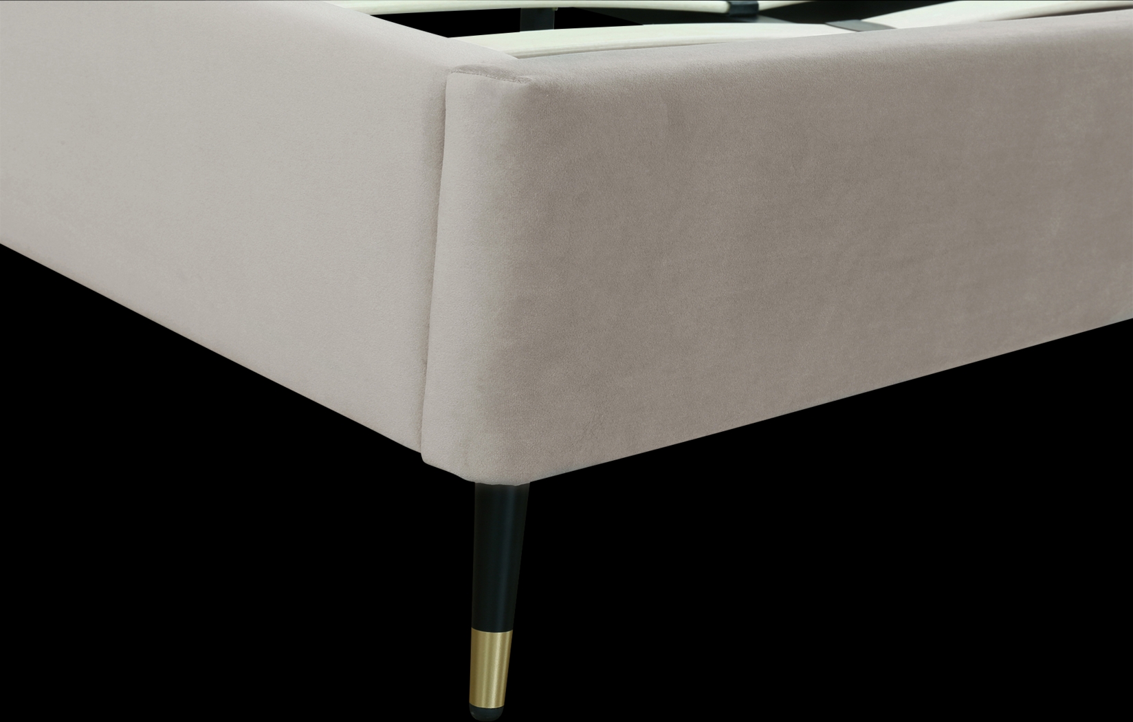 Bevra Light Gray Queen Bed - Thumbnail - Image 6