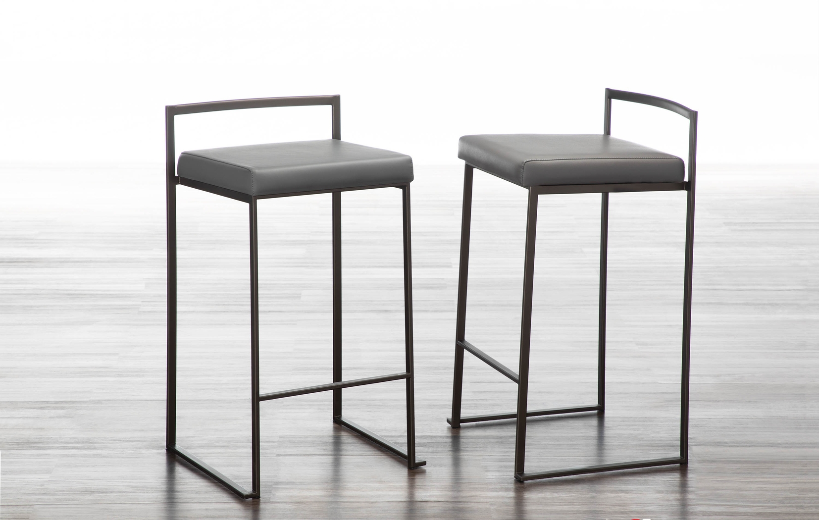 Birdlake I Gray Counter Height Stool, Set of 3 - Thumbnail - Image 2