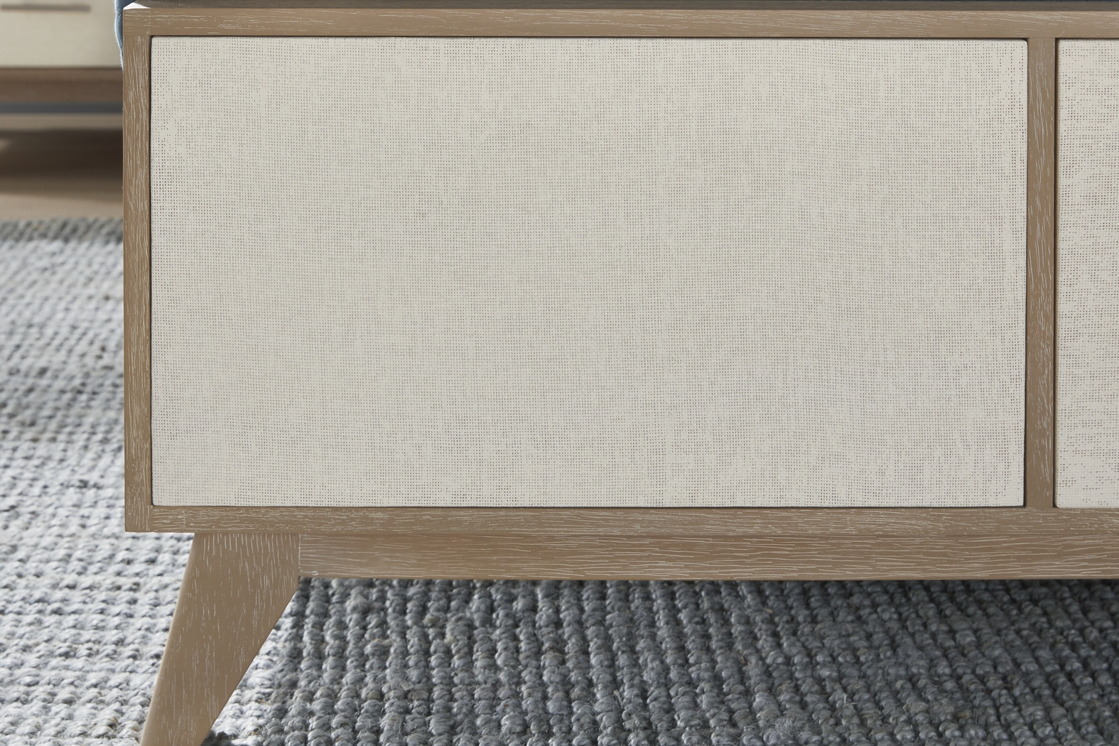 Biscayne Natural 5 Pc Queen Panel Bedroom - Thumbnail - Image 3