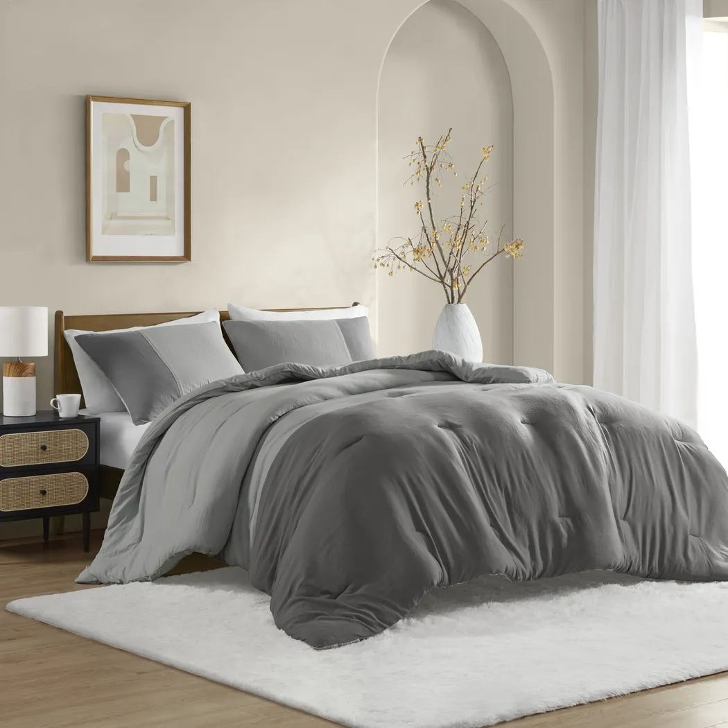 Blackthornea Gray King/California King 3 Pc Comforter Set - Thumbnail - Image 3