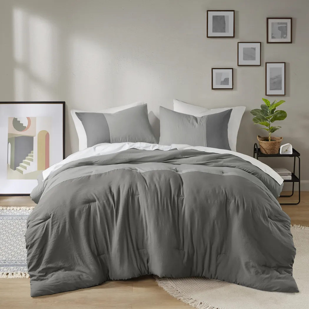 Blackthornea Gray King/California King 3 Pc Comforter Set - Thumbnail - Image 4