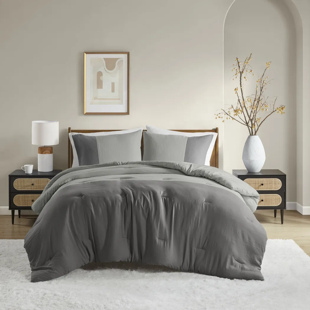 Blackthornea Gray King/California King 3 Pc Comforter Set - Thumbnail - Image 1
