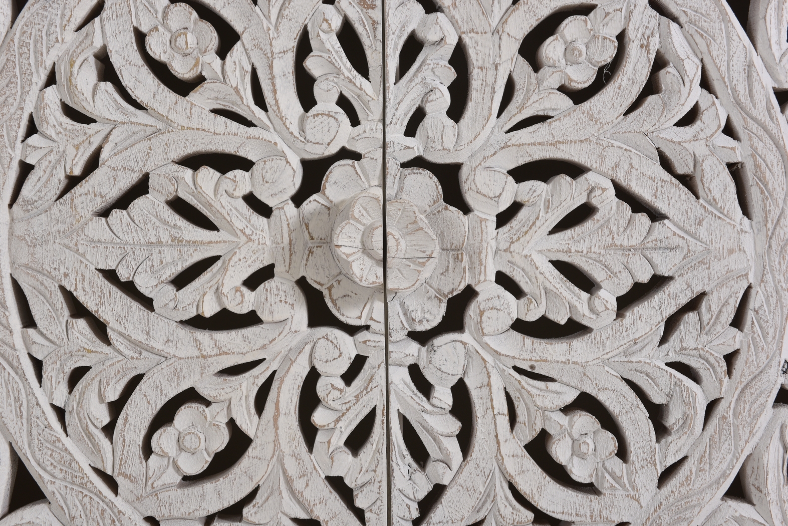 Blasdell White Credenza - Thumbnail - Image 5