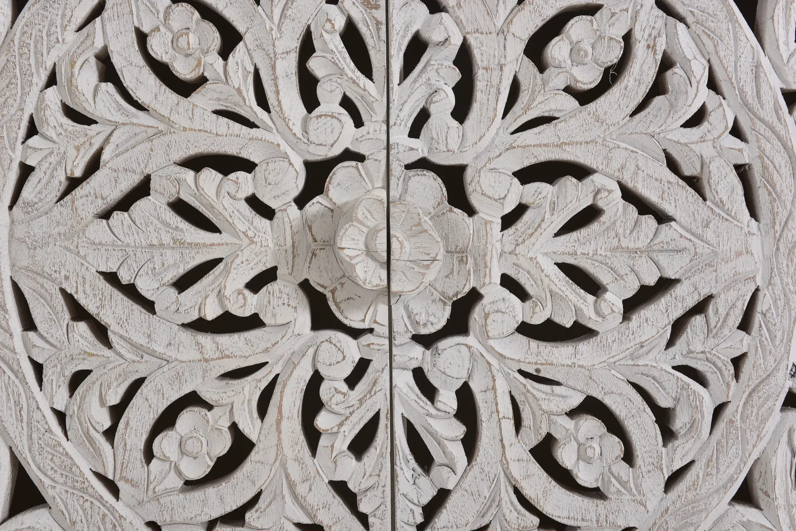 Blasdell White Credenza - Thumbnail - Image 5