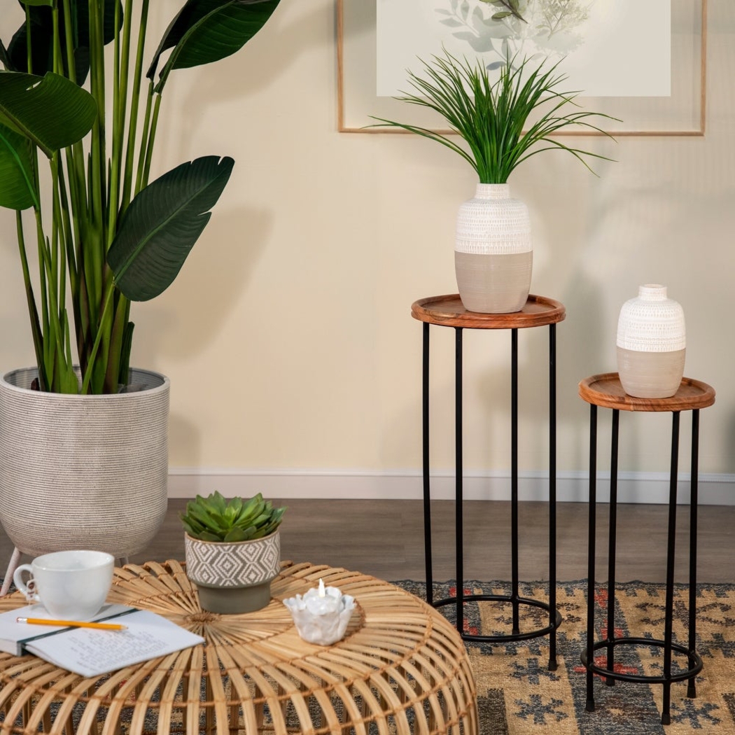 Bloombury Ivory Vase - Thumbnail - Image 2