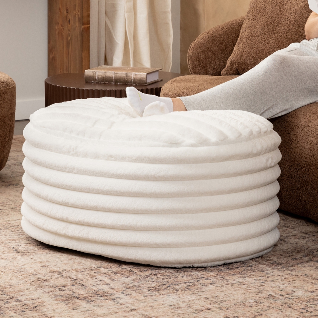 Blossi Ivory Large Pouf - Thumbnail - Image 2