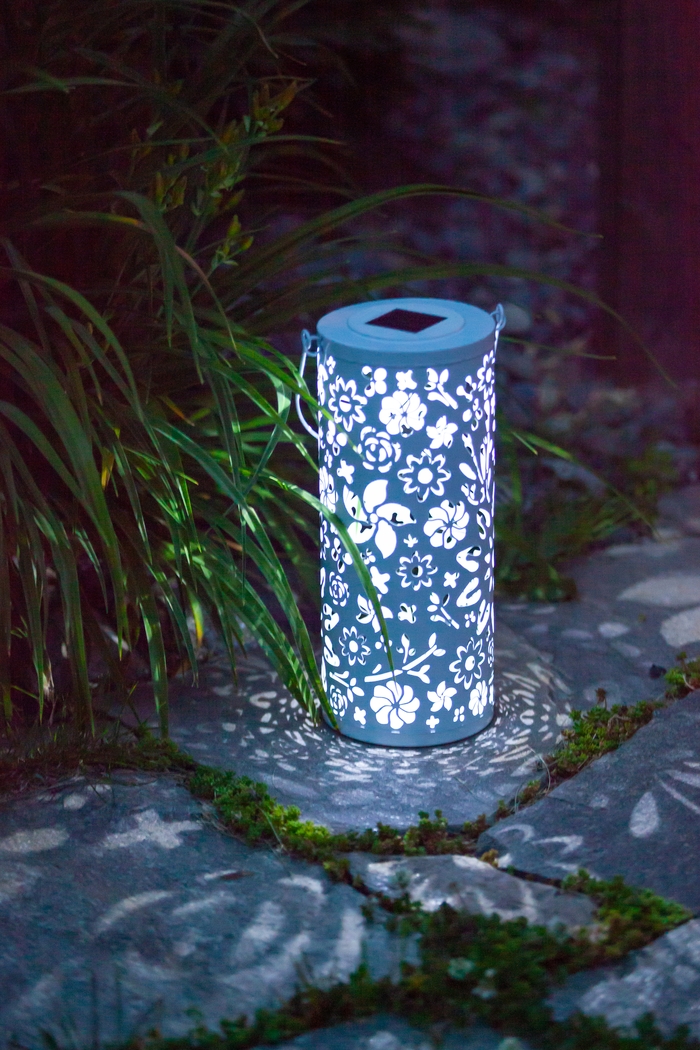 Blossom Hill White Outdoor Solar Lantern - Thumbnail - Image 6