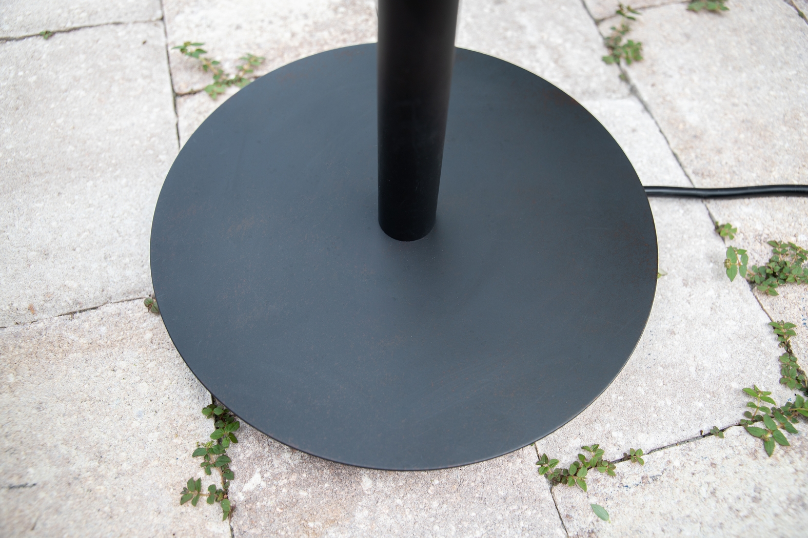 Blounts Creek Brown Outdoor Floor Lamp - Thumbnail - Image 10