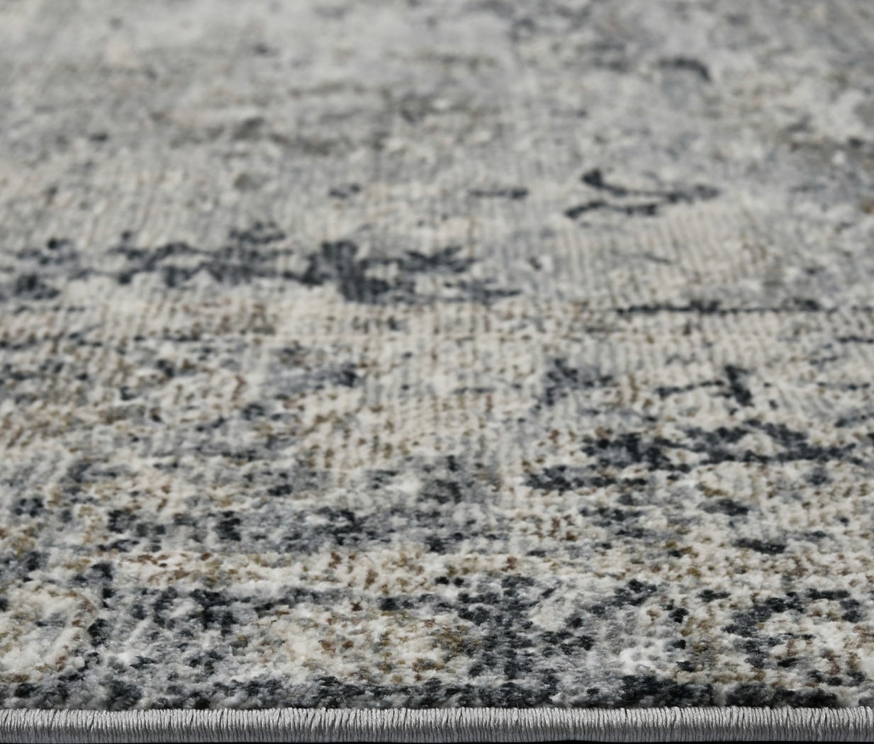 Blueriver Gray 5'3 x 7'10 Rug - Thumbnail - Image 3