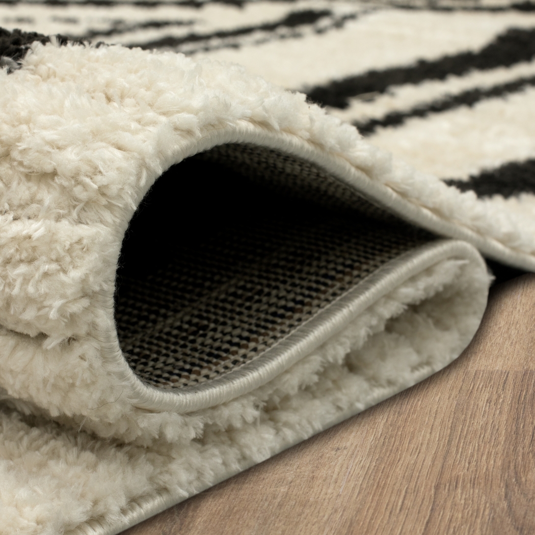 Bobby Berk Four Corners Black 2' x 8' Runner Rug - Thumbnail - Image 4