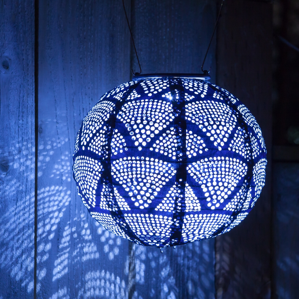 Bombora Sky Outdoor Solar Lantern - Thumbnail - Image 4