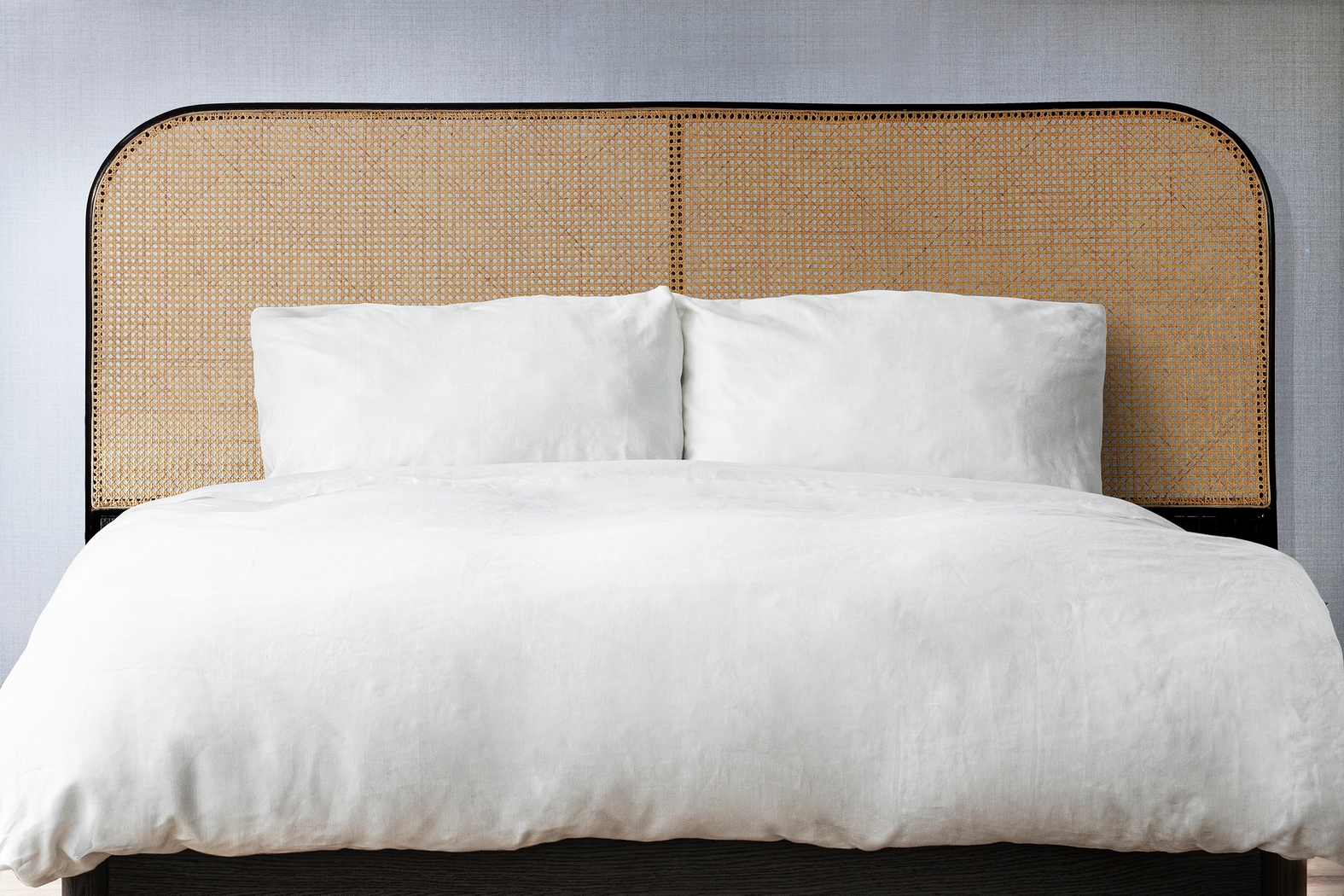 Bonhert Black Queen Headboard - Thumbnail - Image 2