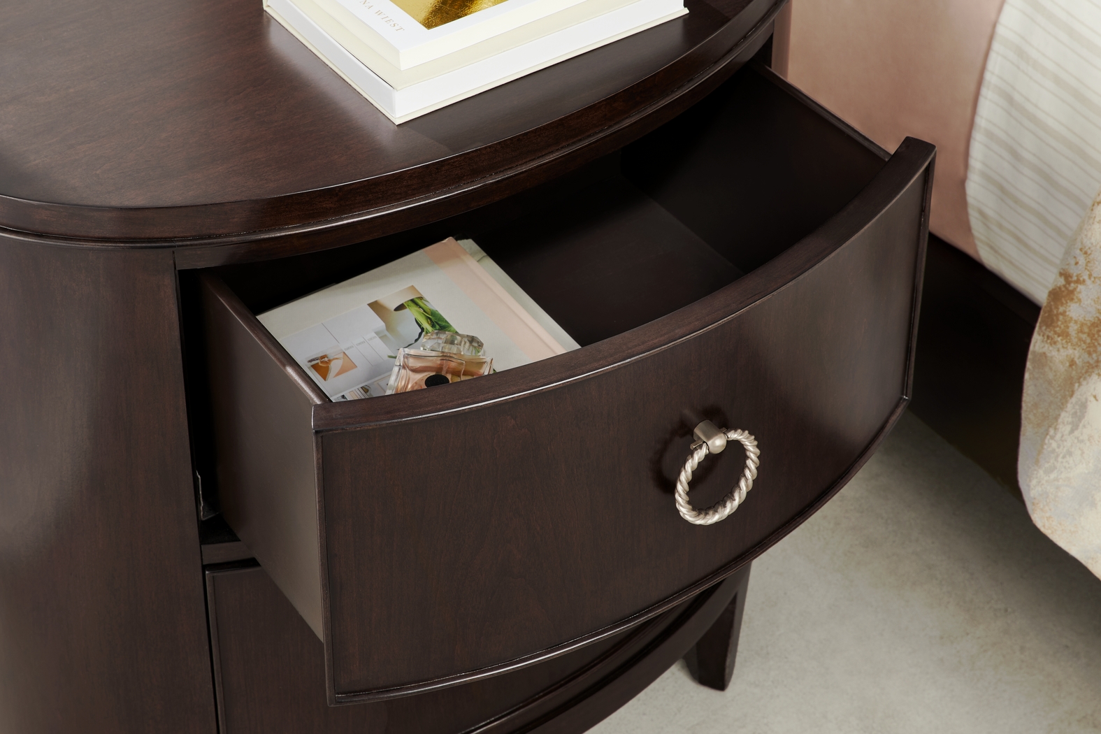 Bradbury Brown Cherry Finish 7 Pc Queen Panel Bedroom - Thumbnail - Image 12