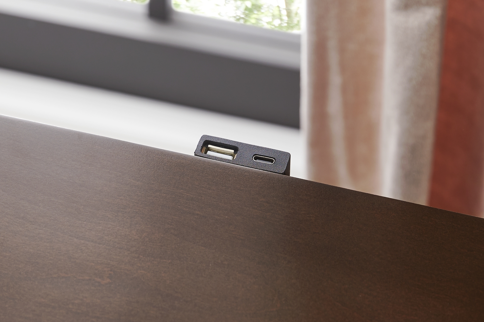 Bradbury Brown Cherry Finish 5 Pc Queen Panel Bedroom - Thumbnail - Image 8