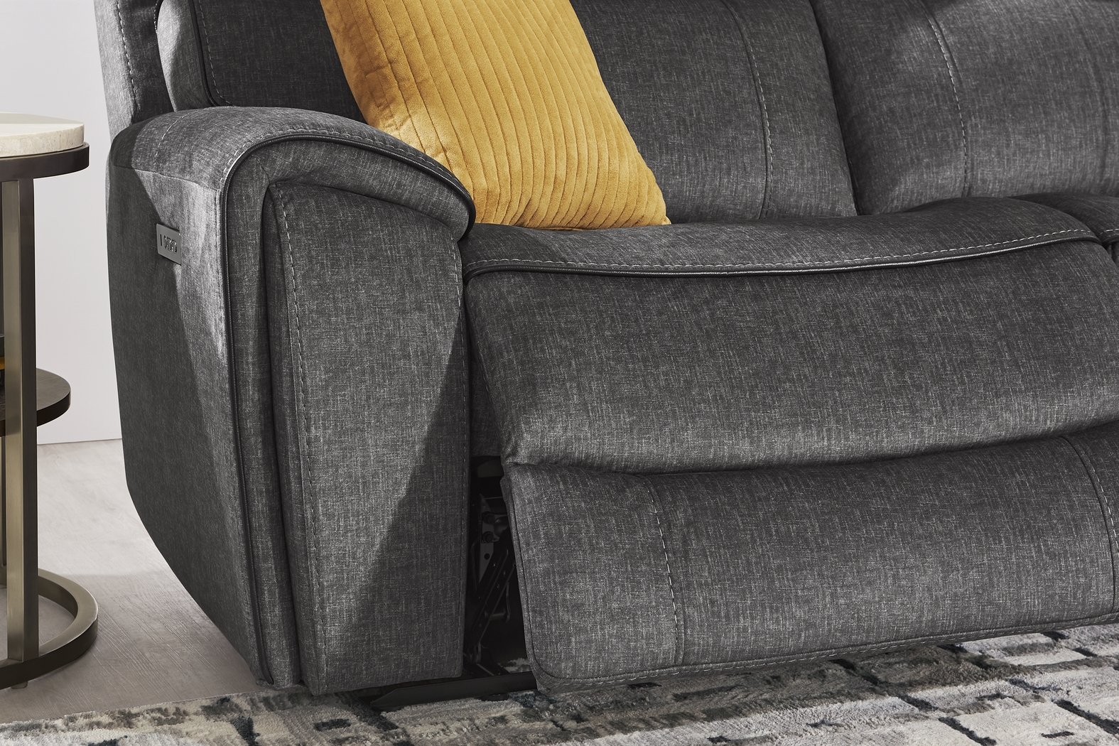 Bradshaw Place Dark Gray Dual Power Reclining Sofa - Thumbnail - Image 4