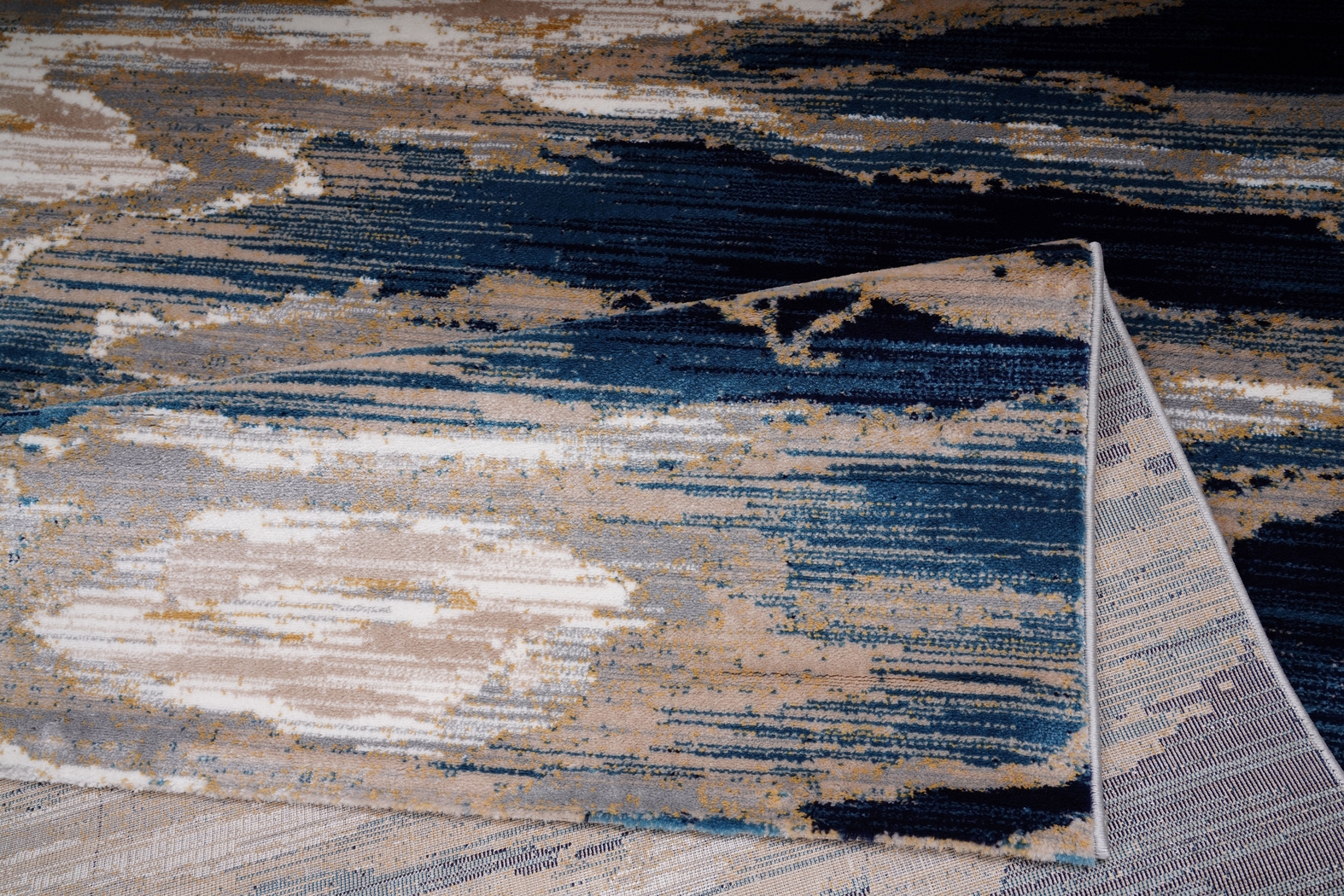 Brassle Blue 5'3 x 7'6 Rug - Thumbnail - Image 5