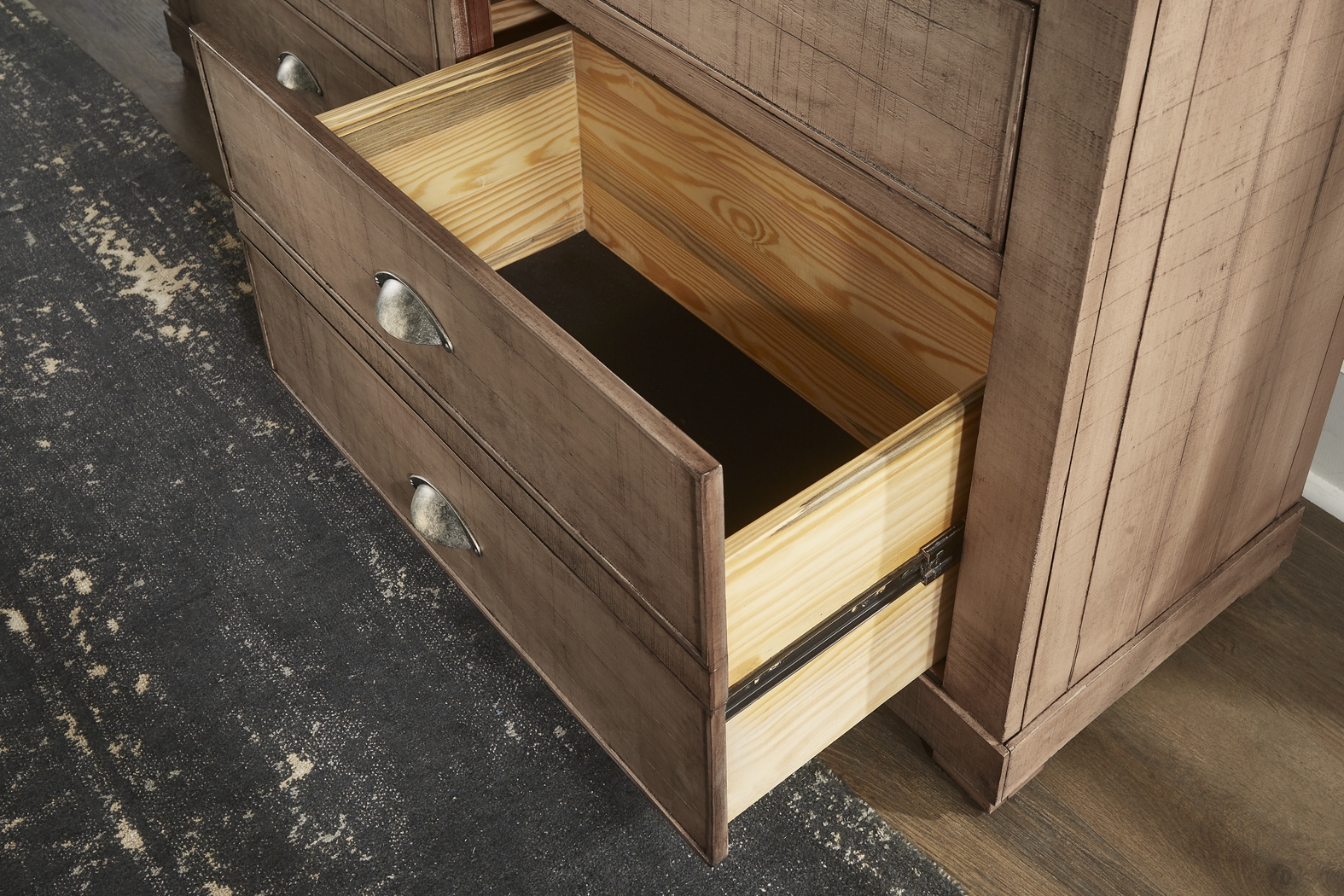 Braxton Place Gray Dresser - Thumbnail - Image 2
