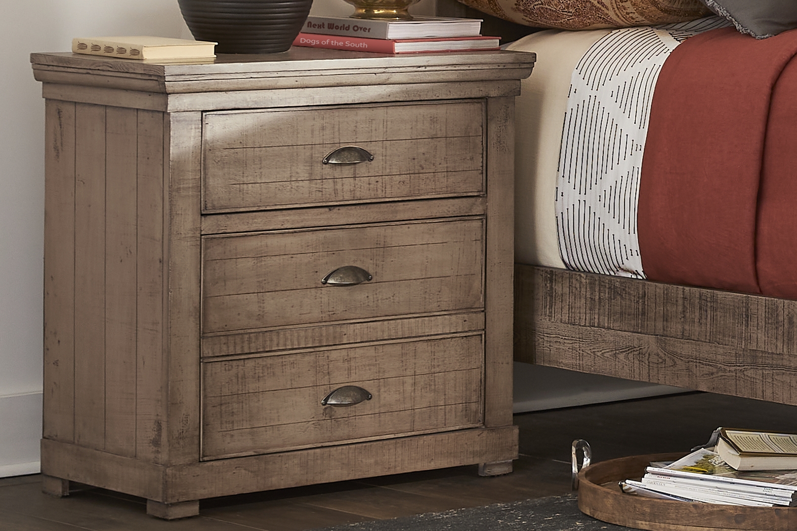 Braxton Place Gray 7 Pc King Bedroom - Thumbnail - Image 12