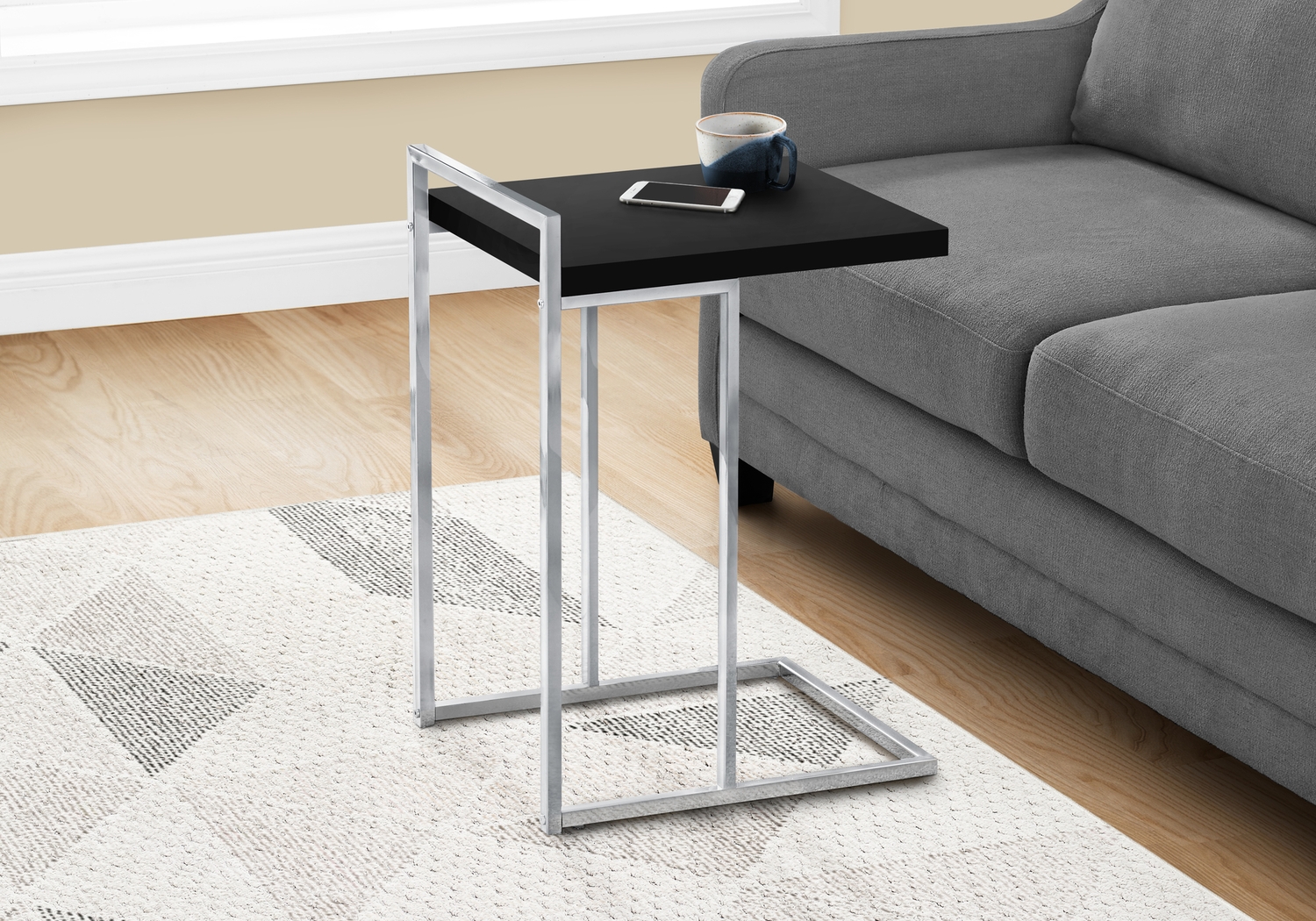Brenteresa Grove Black Accent Table - Thumbnail - Image 3