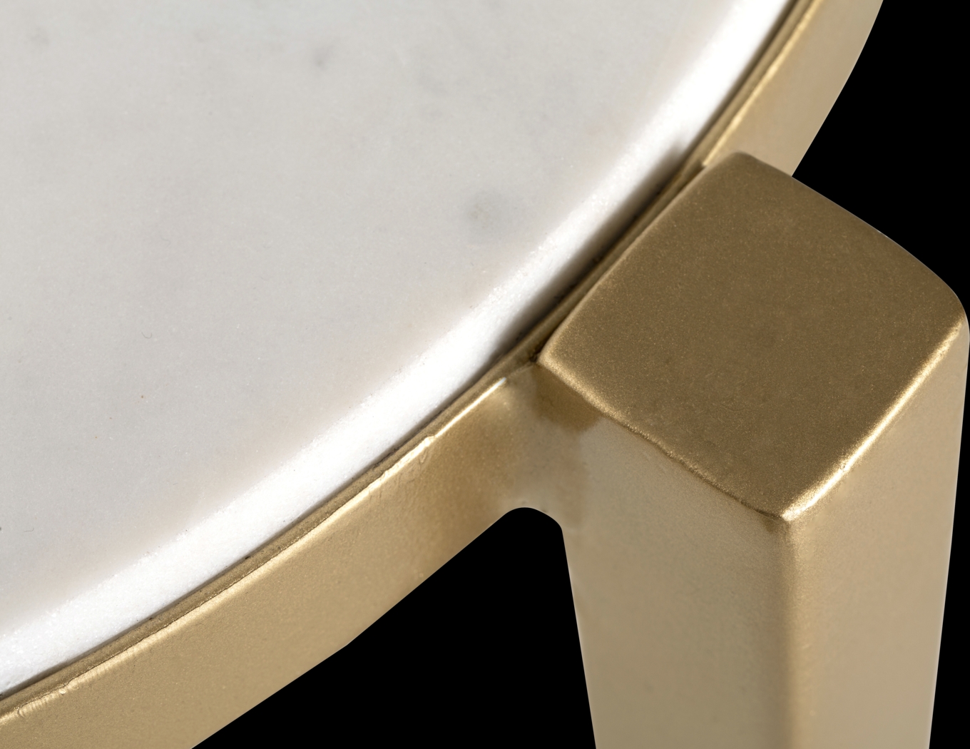 Briarbush White Accent Table - Thumbnail - Image 5