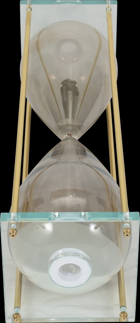Briaroaks Gold Hourglass - Thumbnail - Image 5