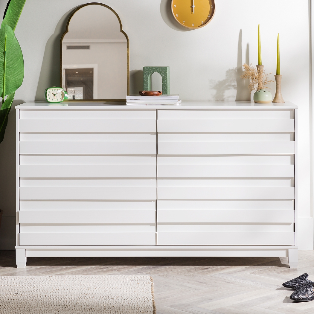 Brickleberry White Dresser - Thumbnail - Image 3