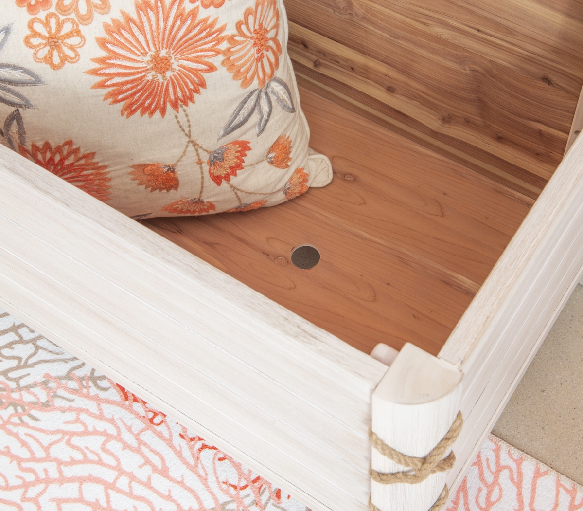 Brieva White Cedar Chest - Thumbnail - Image 13