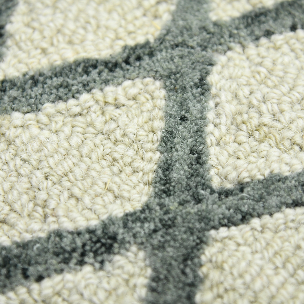 Brigit Ivory 5' x 8' Rug - Thumbnail - Image 4