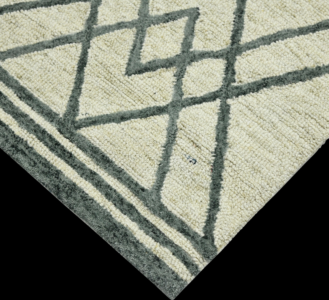 Brigit Ivory 5' x 8' Rug - Thumbnail - Image 5