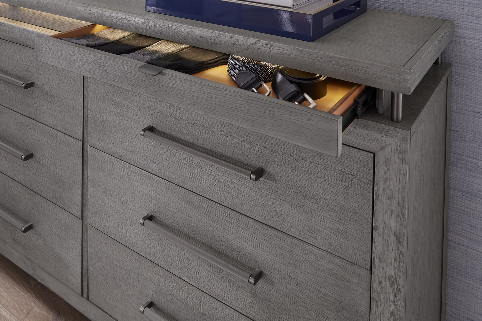 Broadmore Light Gray 8 Pc King Upholstered Bedroom - Thumbnail - Image 7