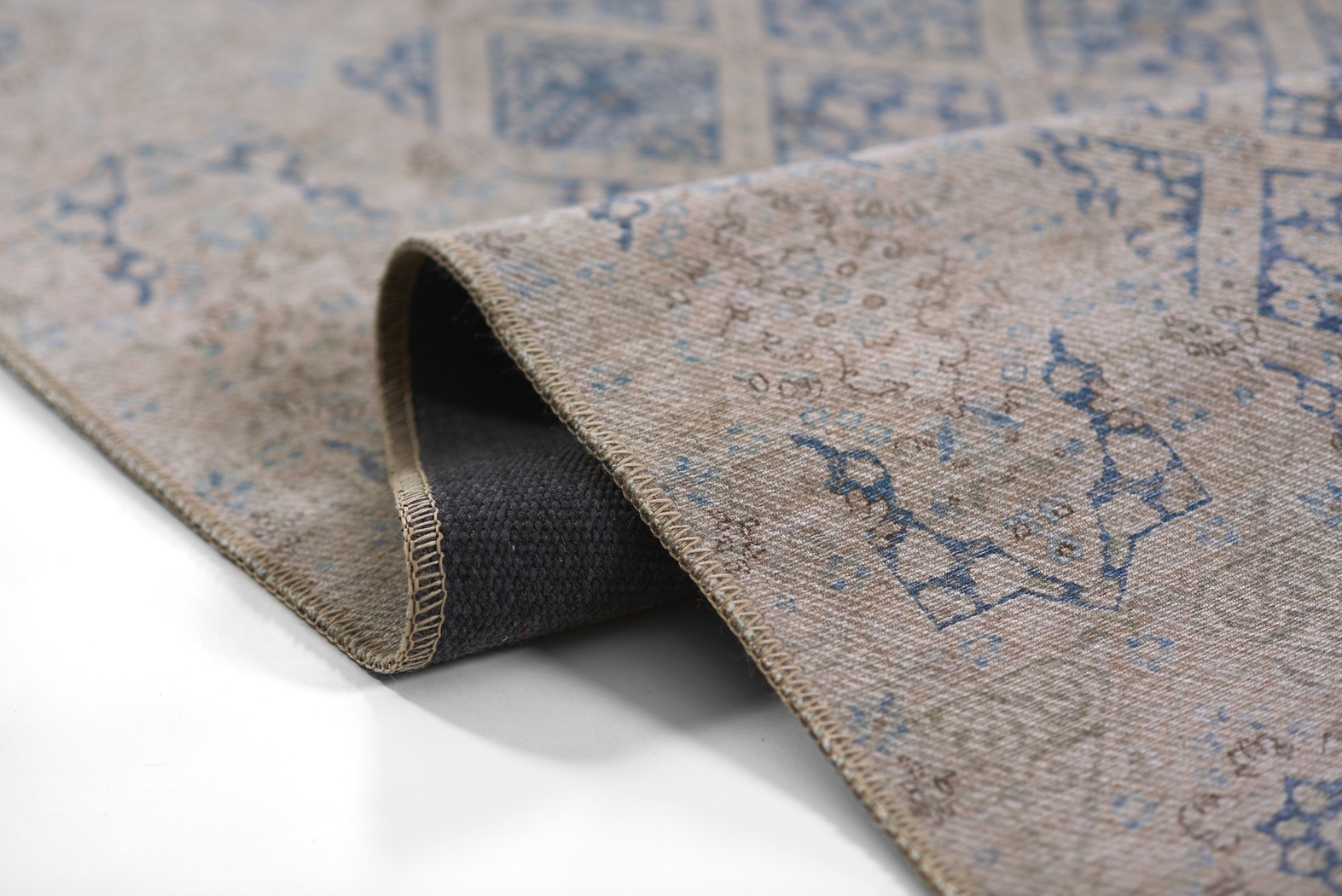 Brosseau Blue 5' x 7'6 Rug - Thumbnail - Image 9