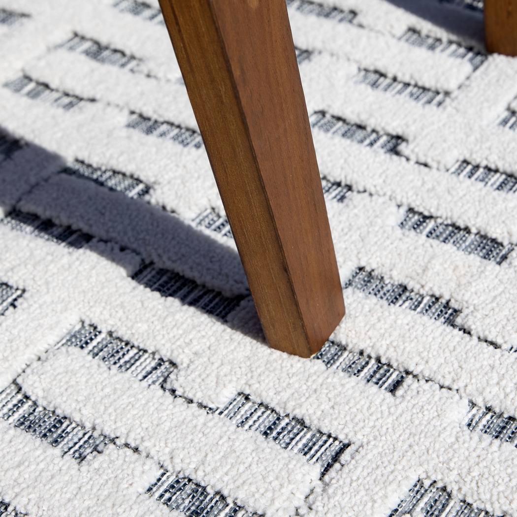 Broussard White 5'2 x 7'6 Rug - Thumbnail - Image 2