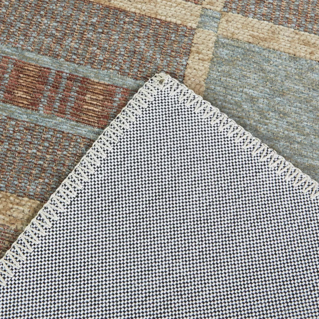 Bryldr Pink 5'3 x 7' Rug - Thumbnail - Image 3