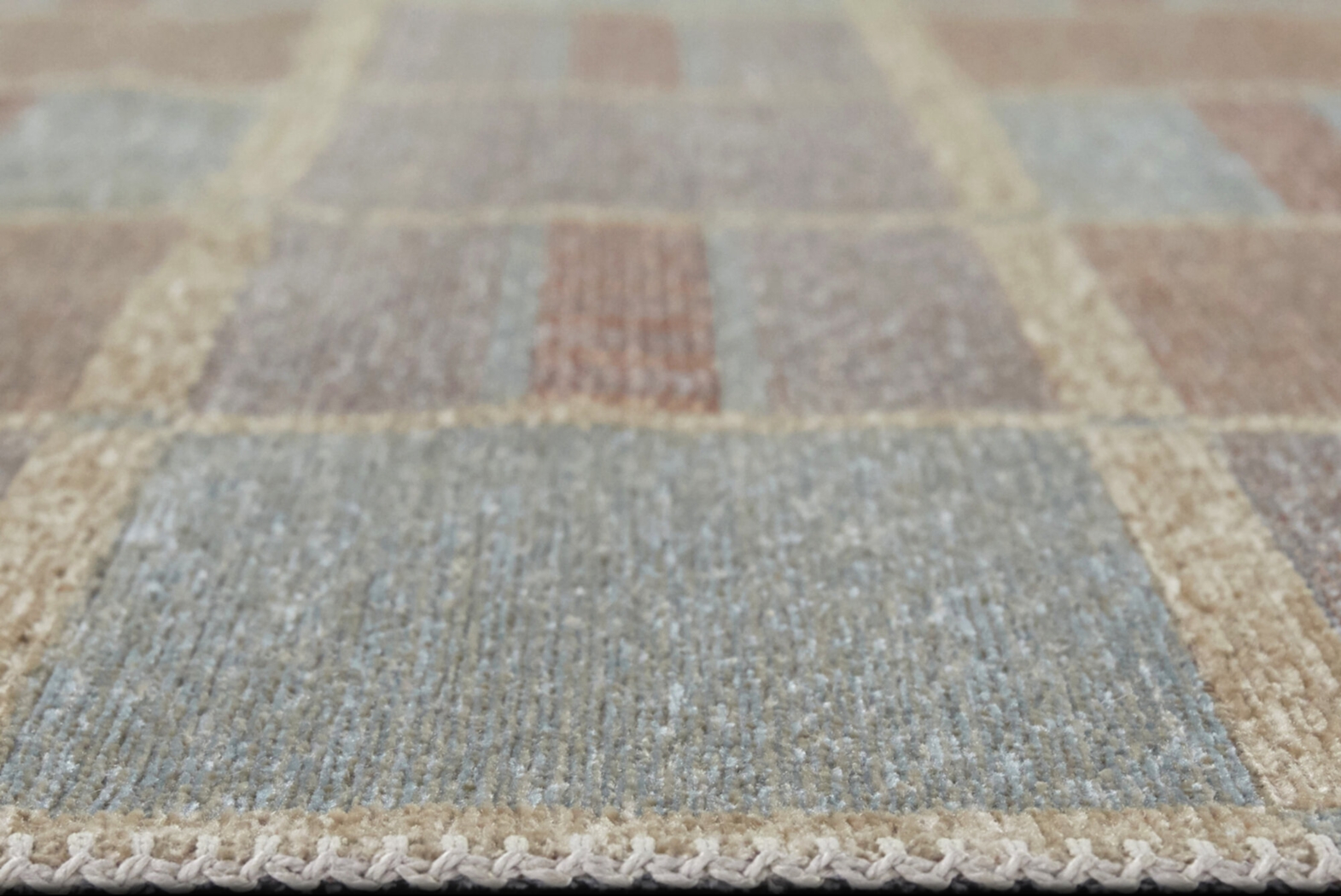 Bryldr Pink 7'10 x 10' Rug - Thumbnail - Image 5