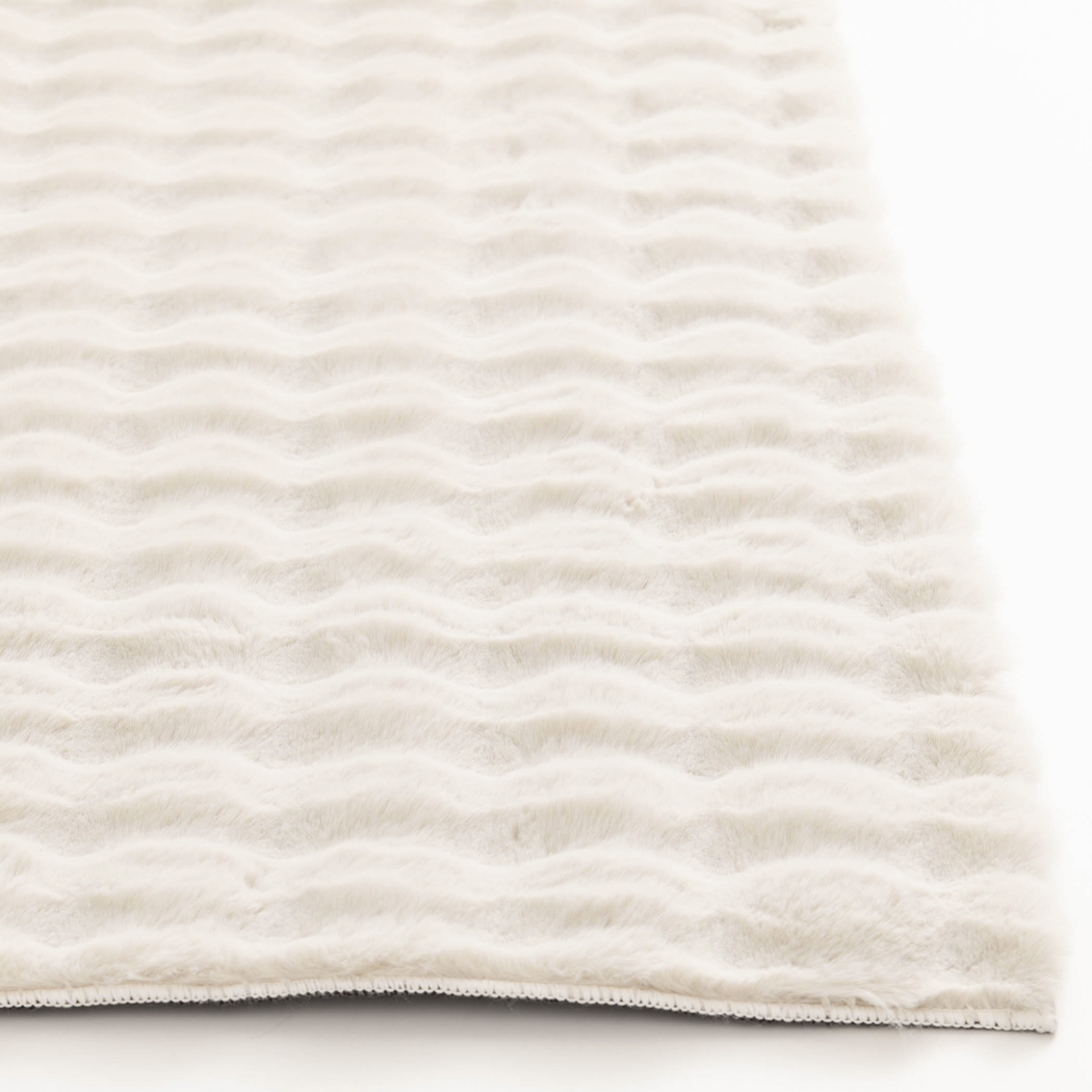 Bubble Minky Ivory 5' x 7' Rug - Thumbnail - Image 3