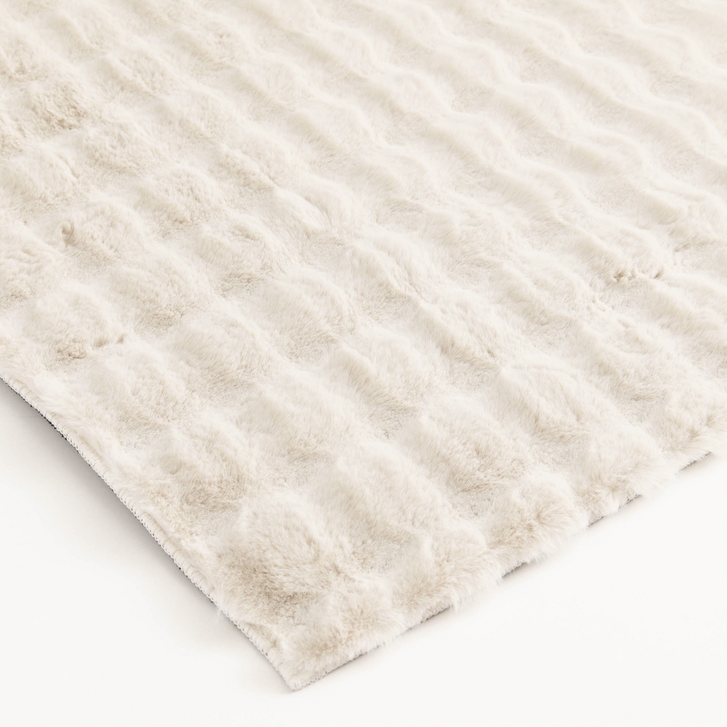 Bubble Minky Ivory 5' x 7' Rug - Thumbnail - Image 4