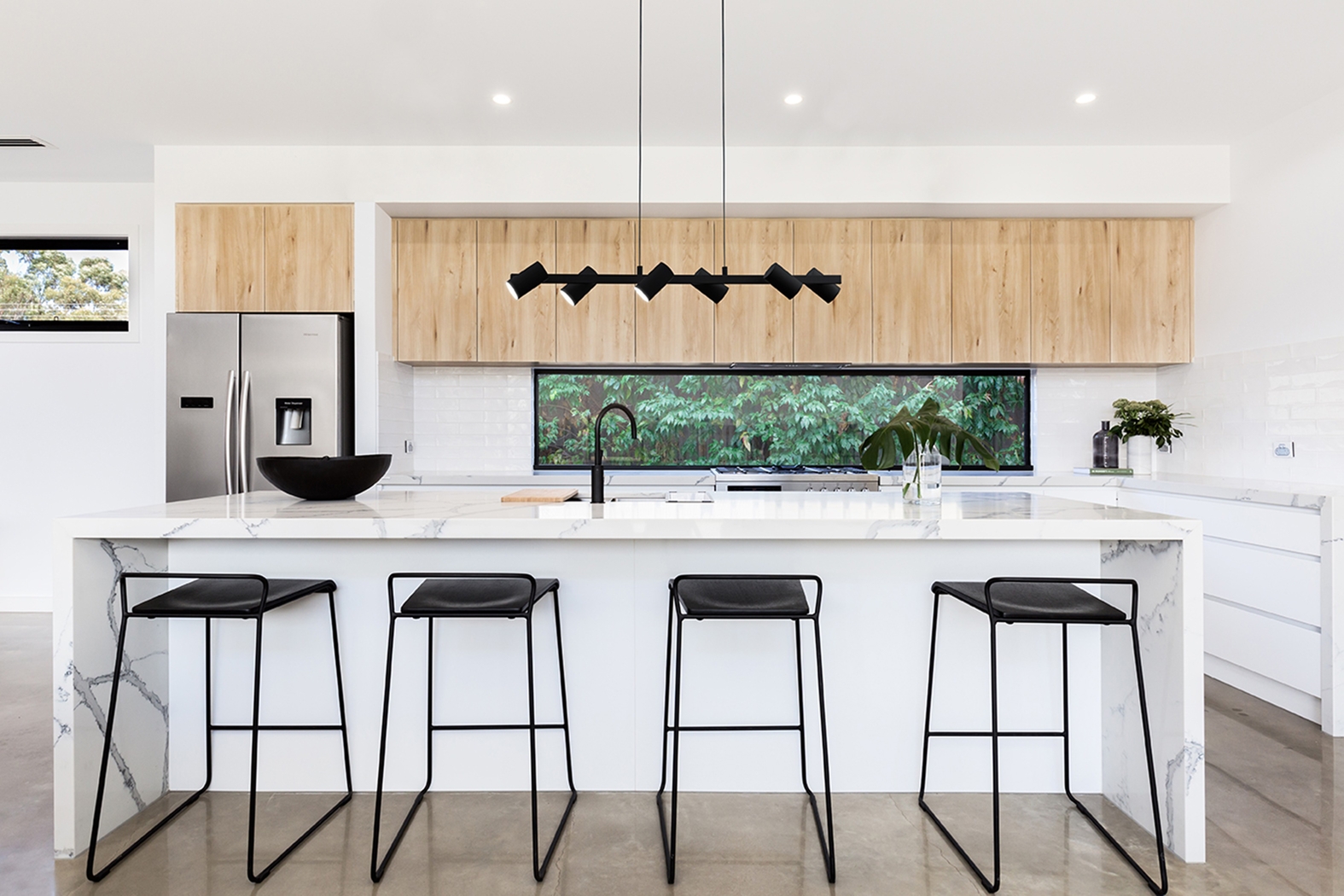 Burma Trail Black Pendant - Thumbnail - Image 2