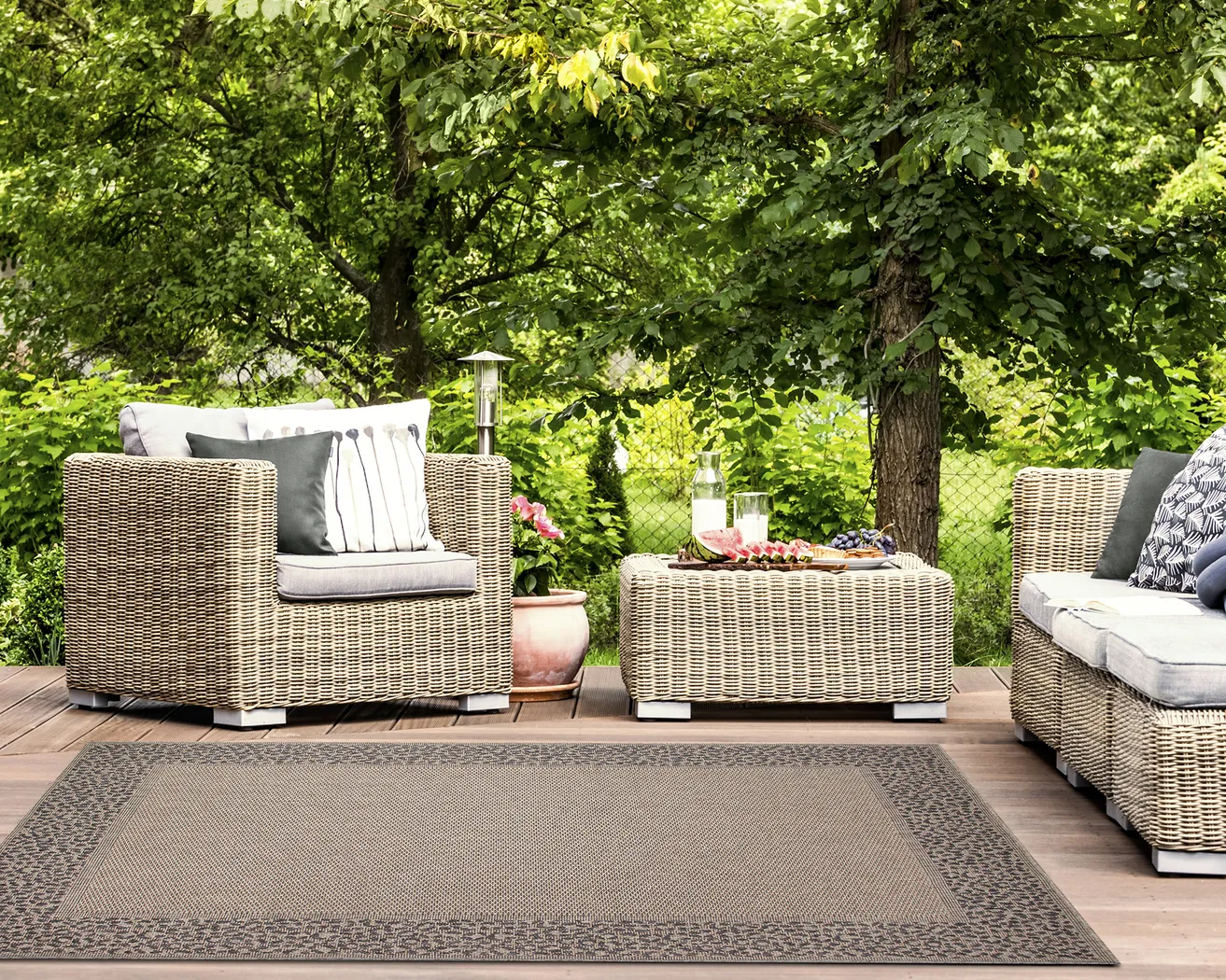 Buxia Taupe 5'3 x 7'3 Indoor/Outdoor Rug - Thumbnail - Image 2