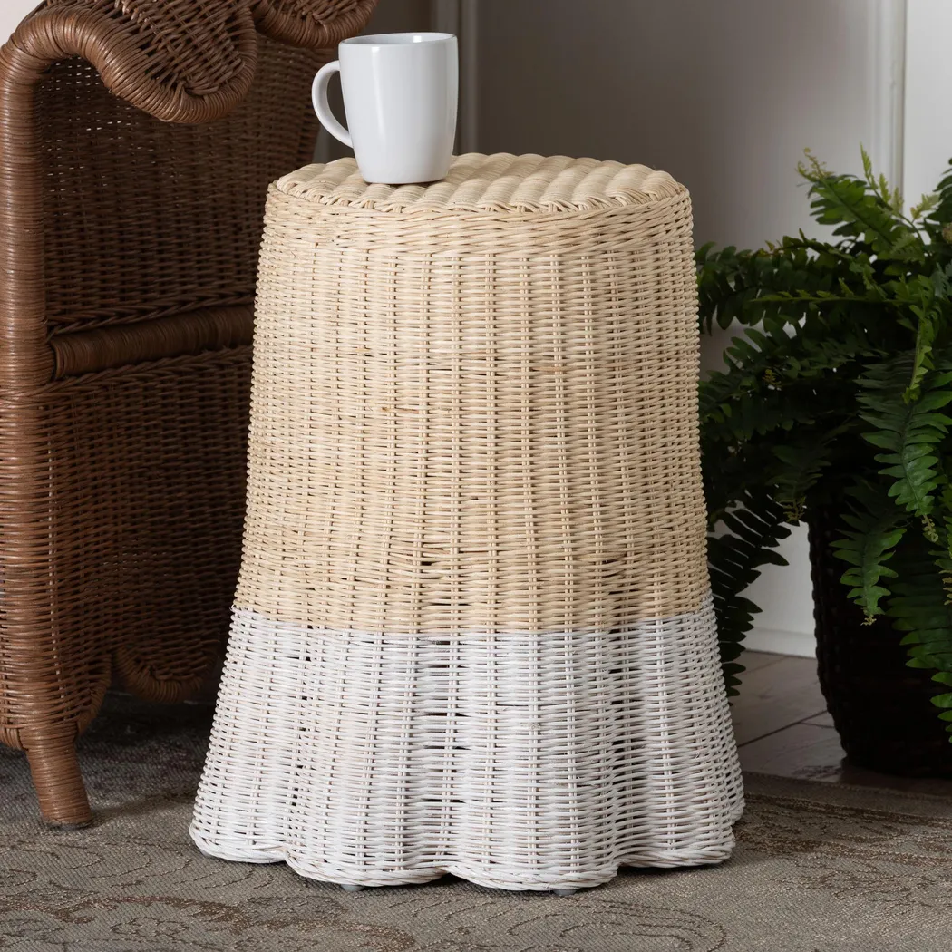 Cadona Light Brown End Table - Thumbnail - Image 2
