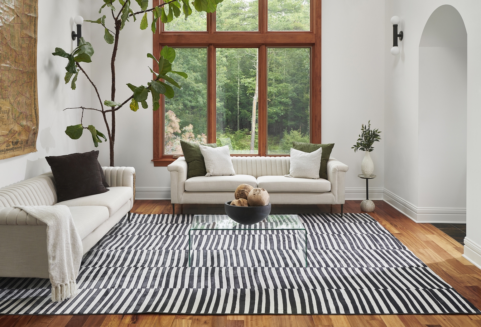 Caelia Black 7'10 x 9'10 Rug - Thumbnail - Image 2
